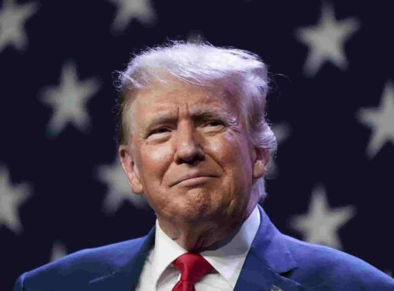 Donald Trump durante declaraciones sobre Ucrania, Francia y América Latina